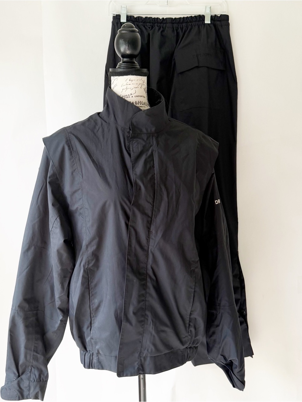 DryJoys by Footjoy men’s golf Rain suit jacket & pants Black Size S